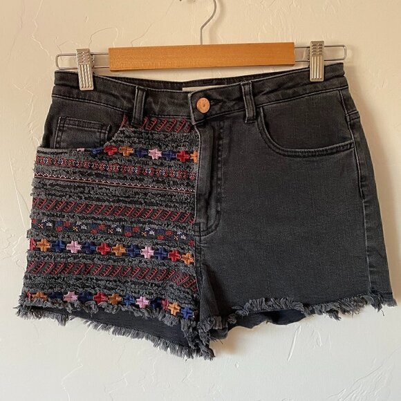 TopShop Moto Embroidered Raw Hem Black Jean Shorts - Picture 1 of 6